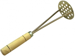 Картофелемялка метал. круглая с деревянной ручкой  Россия